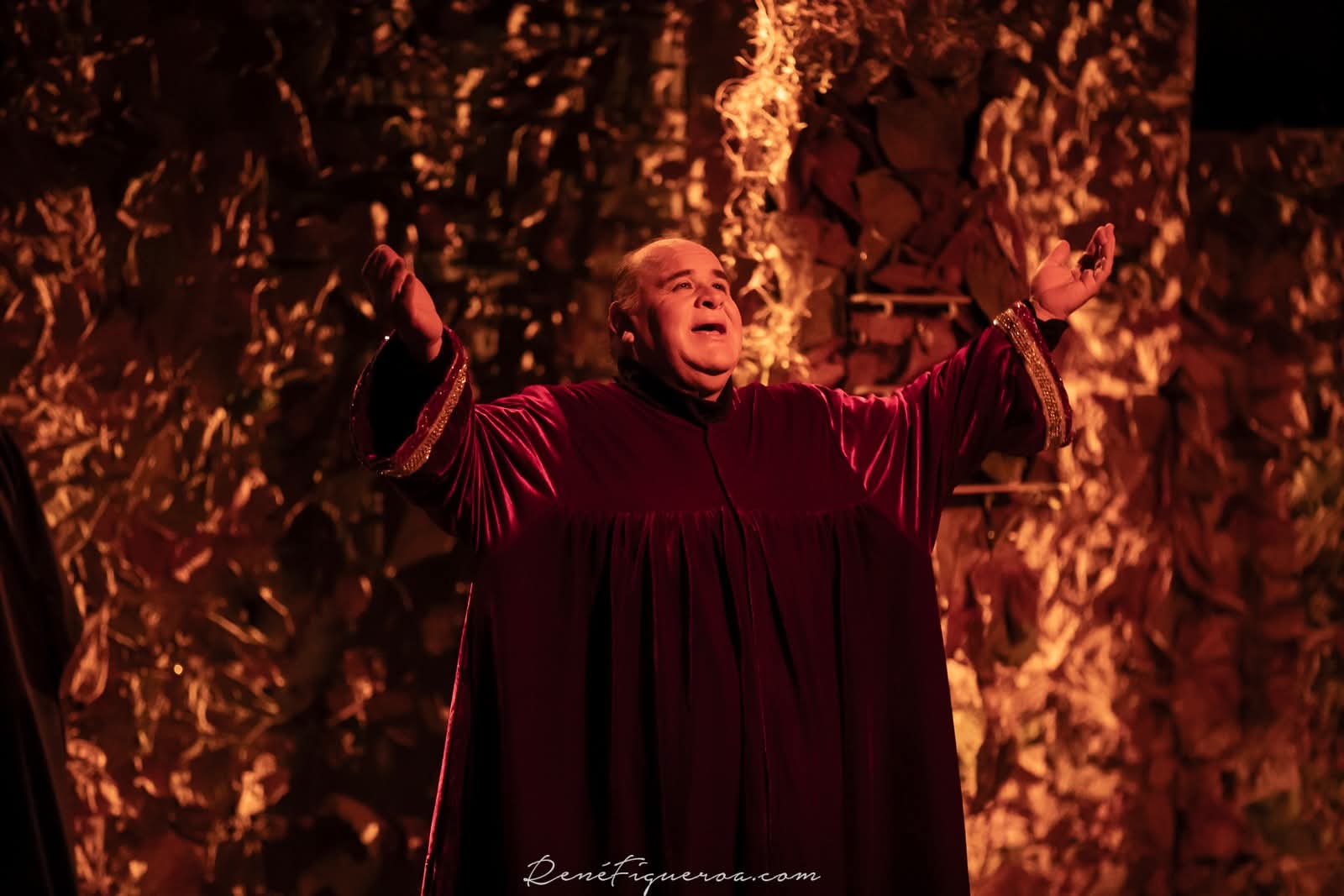 Omar Renderos vuelve a los teatros de México con ‘Más allá de la nostalgia’ para conectar consigo mismo